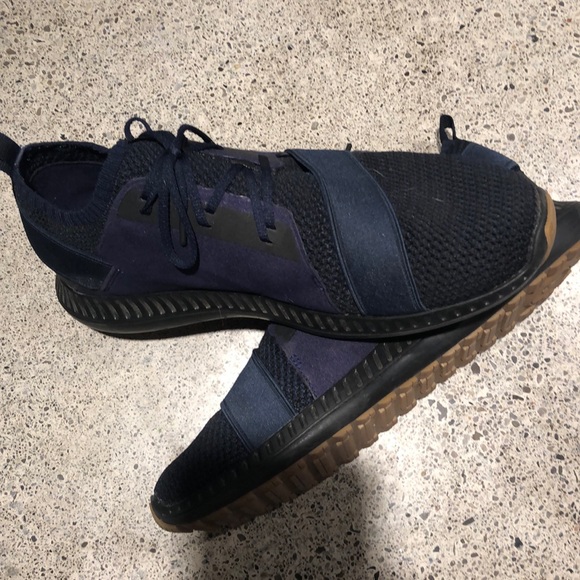 Under Armour Sneakers - Picture 4 of 6